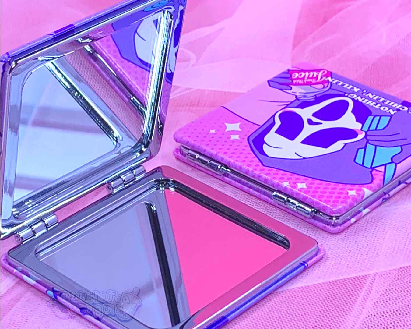 JUST CHILLING COMPACT MIRROR COMPACT